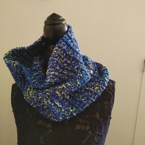 Handmade Cowl - Seahawks colors